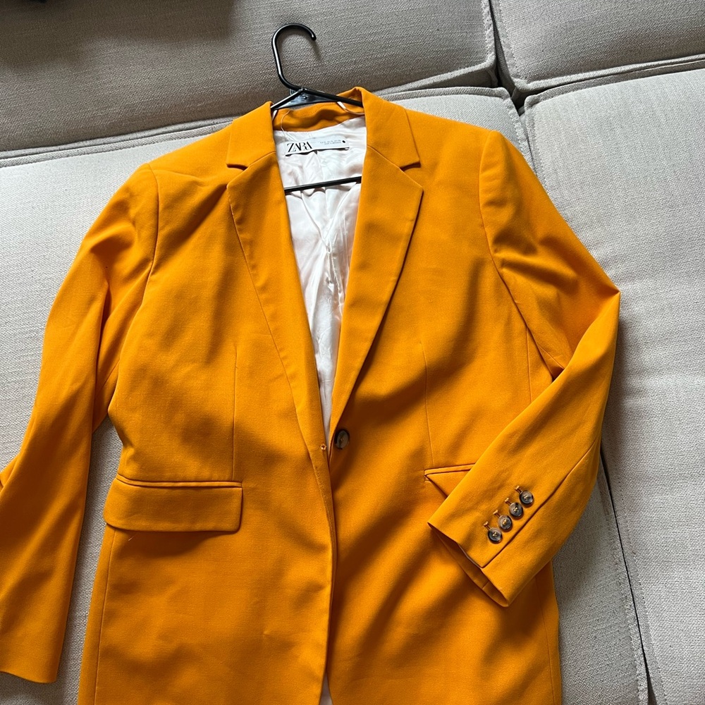 Zara Women's Mustard Blazer